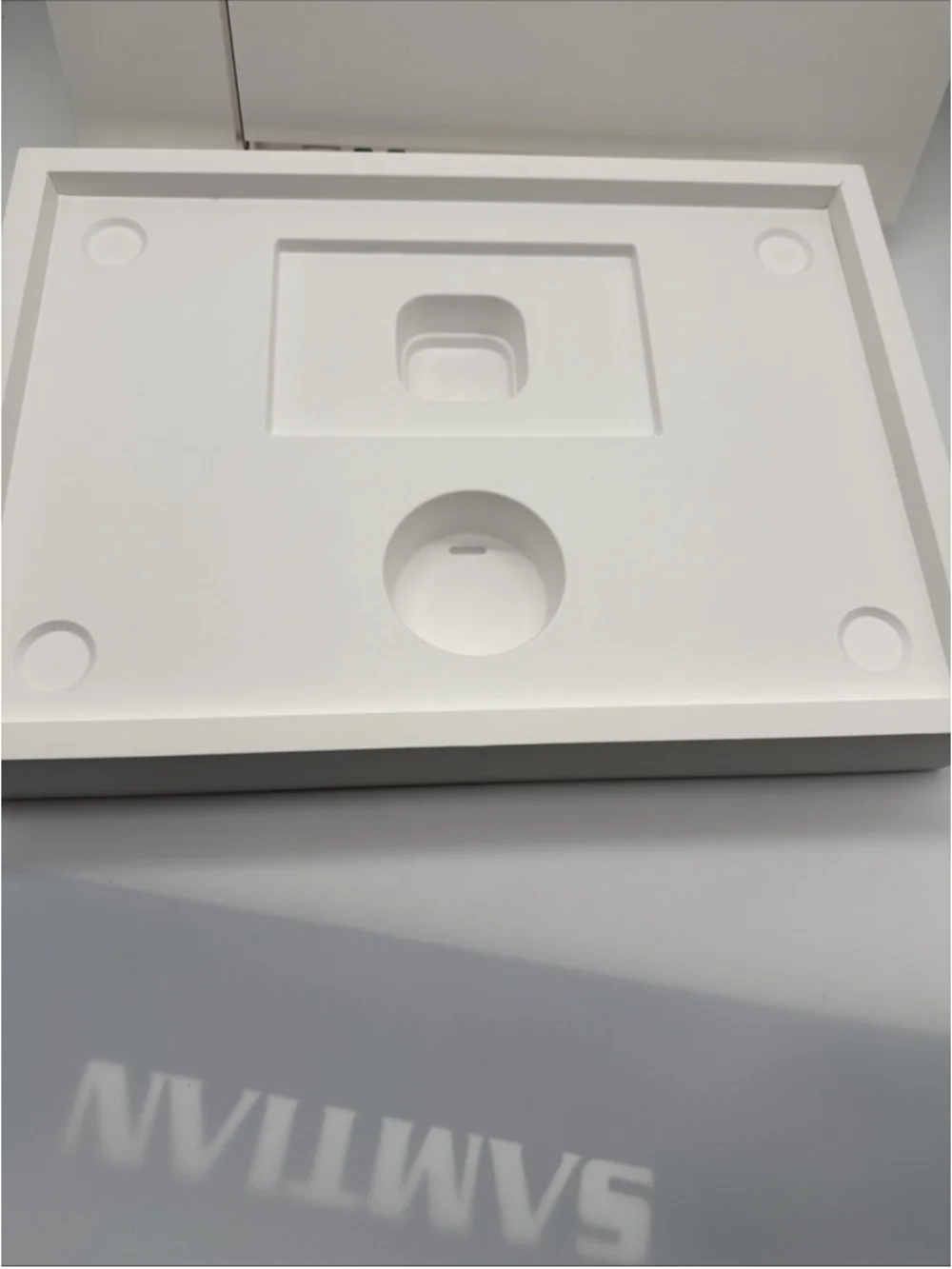 Apple MacBook Air EMPTY BOX ONLY 15” MDVD4LL/A Starlight with Insert